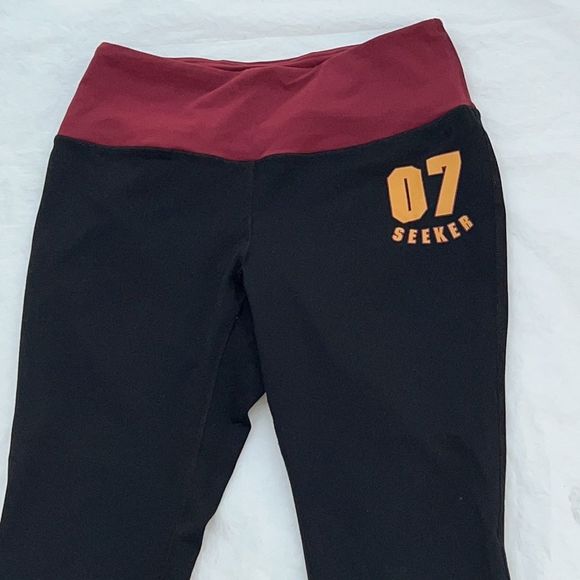 Harry Potter ladies stretch yoga pants size large - Picture 3 of 7